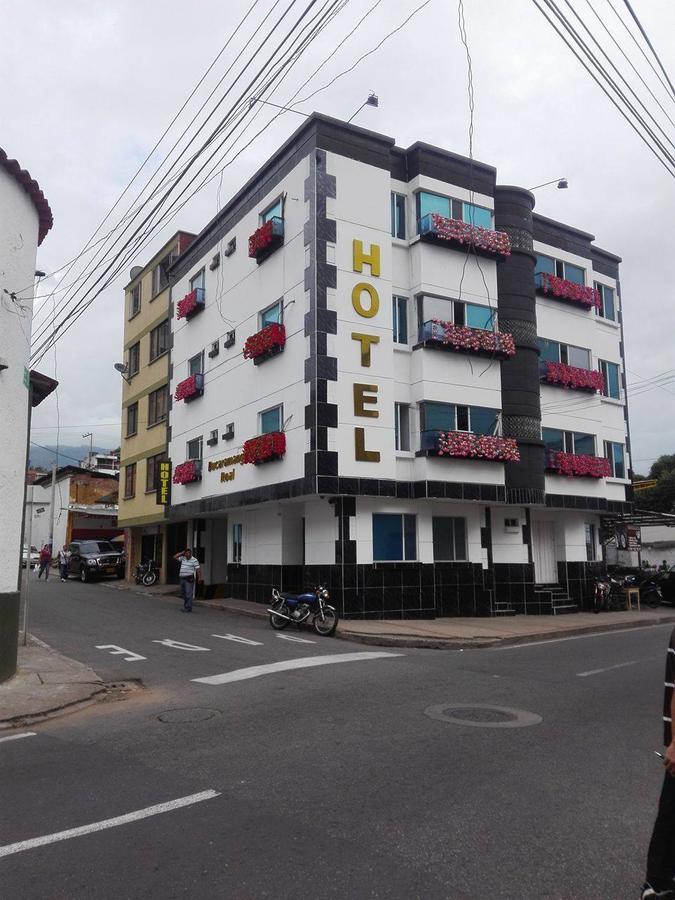 Hotel Bucaramanga Real Extérieur photo